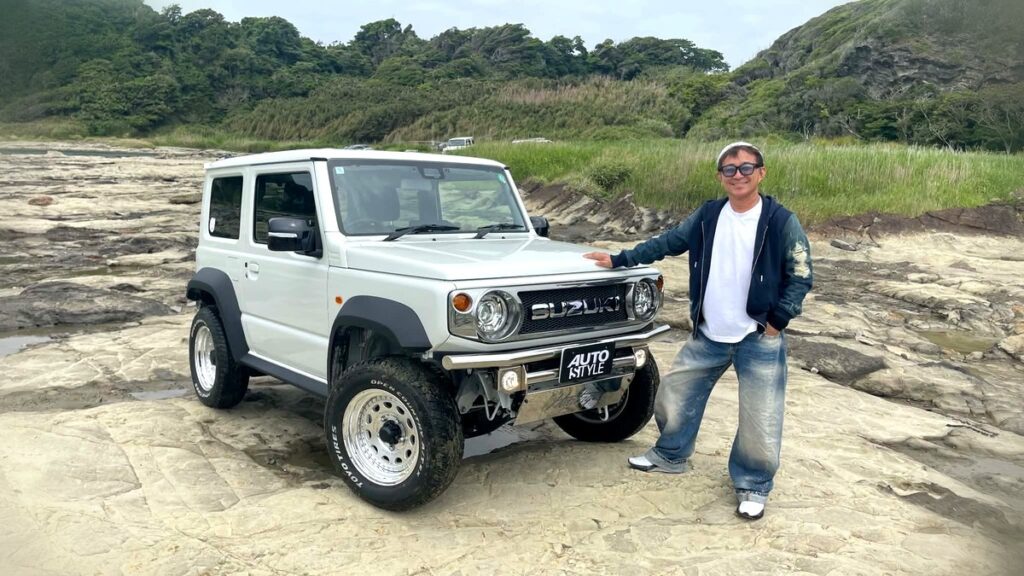 レジェンド木下隆之のジムニーシエラ完成｜スペアタイヤ移設まで詰めた外装カスタム【横浜・ガレージHRS】