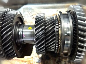 CP9Aミッションのシャフトとギアの歯面