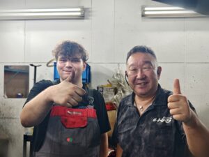 テオさんと代表の平山さん